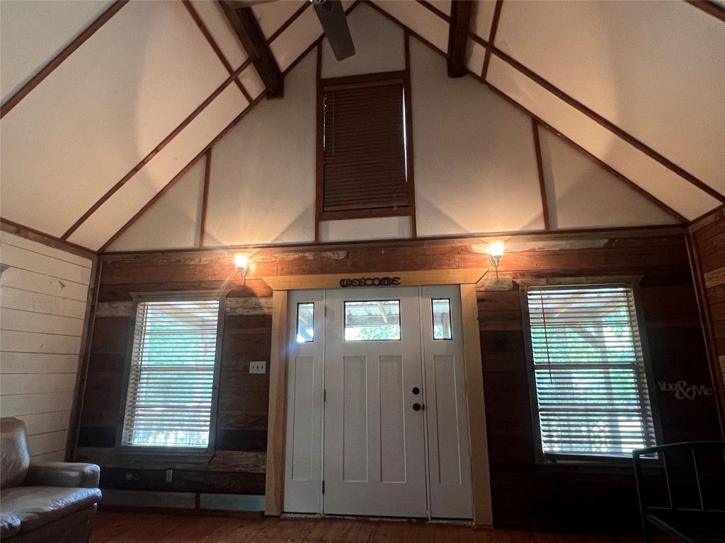 89 Hill Top Road Huntsville, TX 77320 - Photo 2 of 17