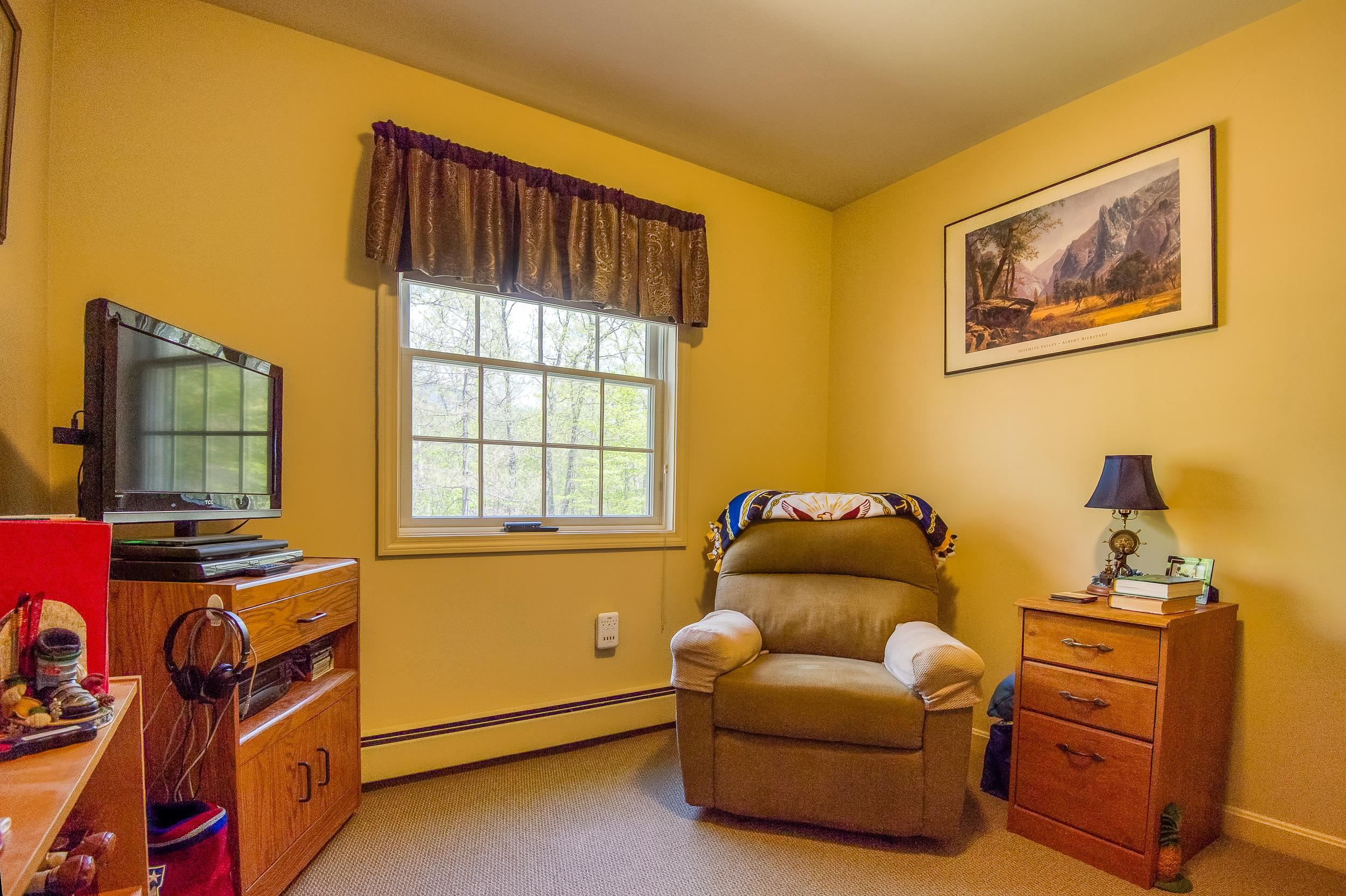 272 Country Road Conway, NH 03860 - Photo 12 of 40