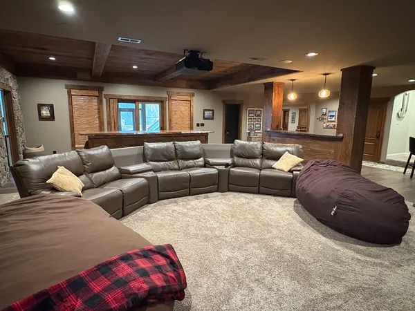 $1,100,000 | 1854 West Forestview Drive, Sycamore, IL 60178