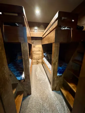 $1,100,000 | 1854 West Forestview Drive, Sycamore, IL 60178