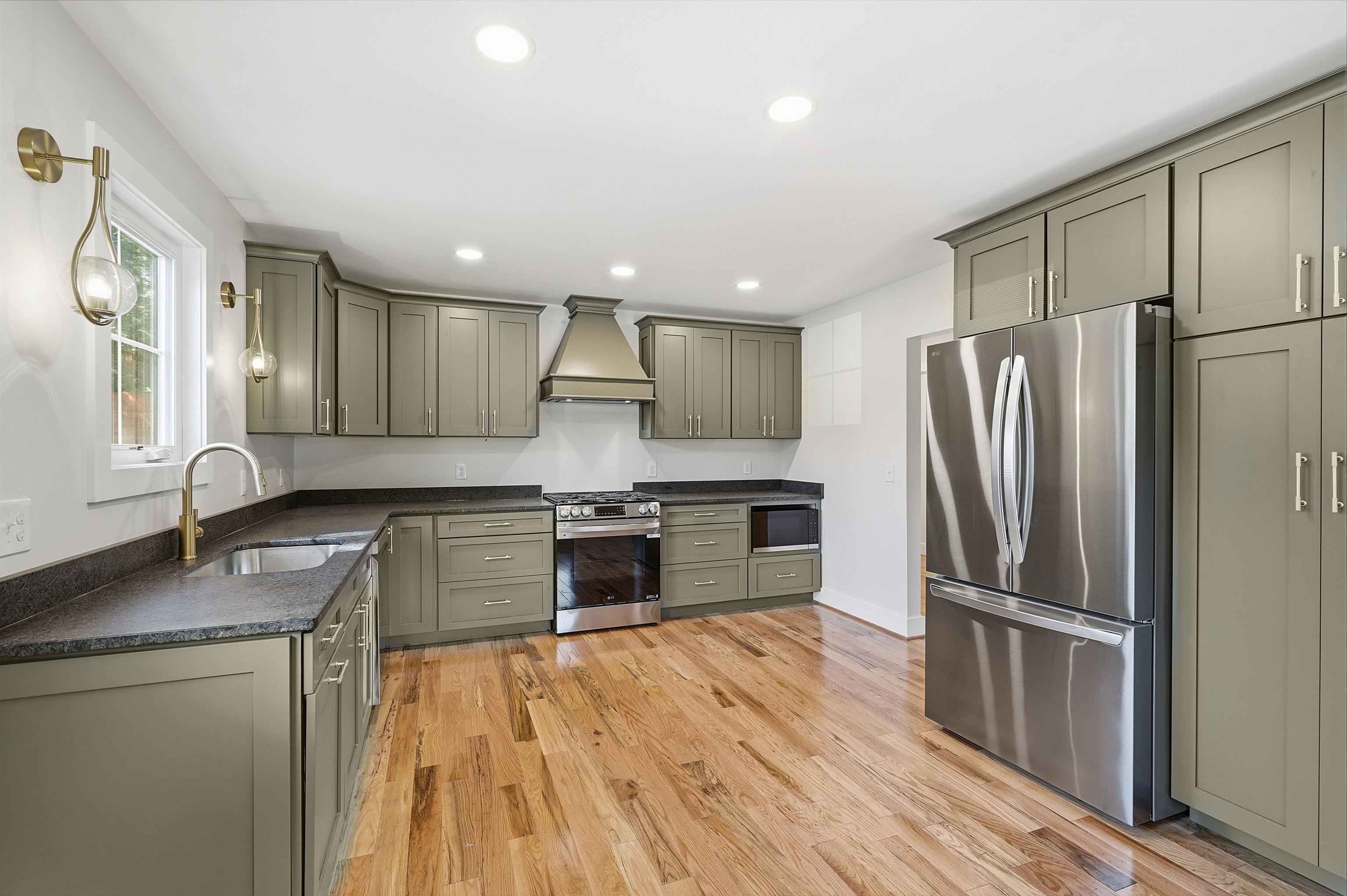 70 East Main Street Inman, SC 29349 - Photo 8 of 32