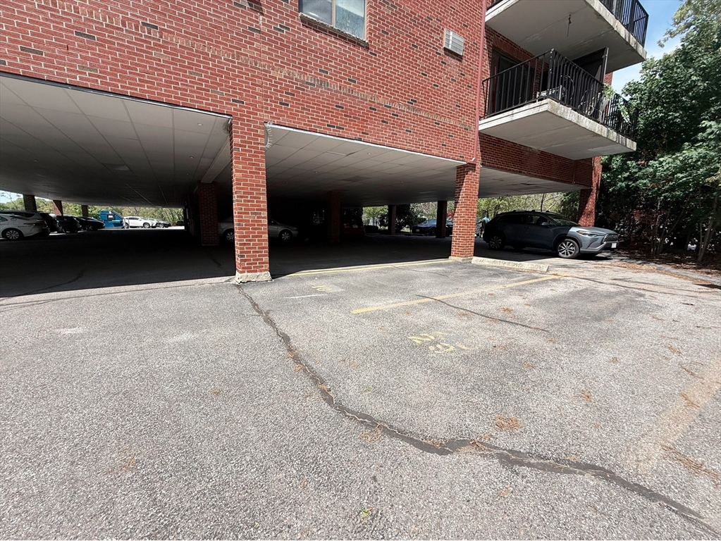 209 Riverview Avenue, Unit 29 Newton, MA 02466 - Photo 13 of 18