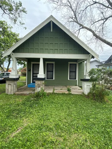 $1,250 | 207 South 1st Street, La Porte, TX 77571