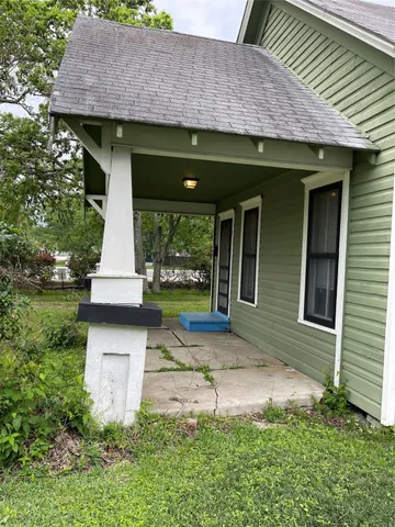 $1,250 | 207 South 1st Street, La Porte, TX 77571