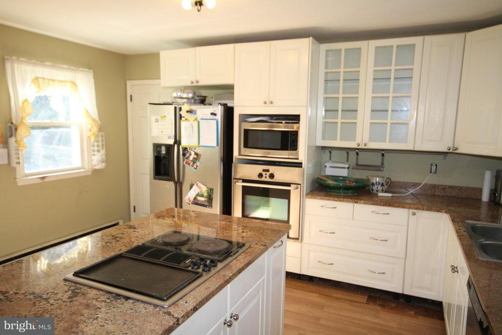 130 Sego Sago Road Lititz, PA 17543 - Photo 5 of 12
