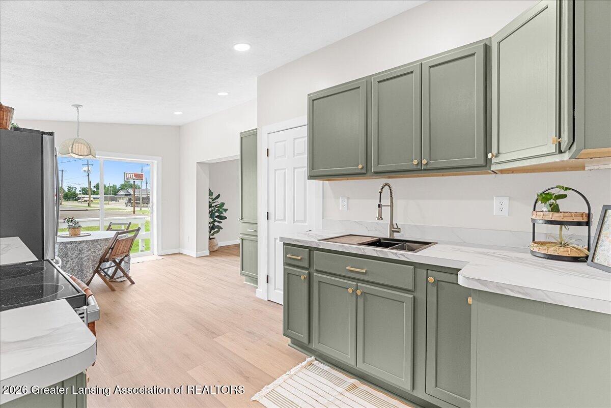 903 East State Street St. Johns, MI 48879 - Photo 11 of 38 34-Media Jett - 29