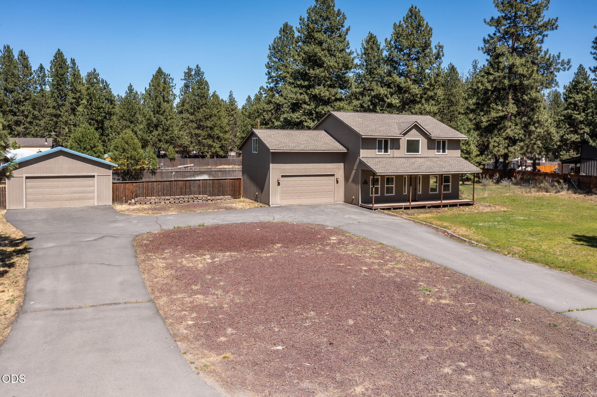 60180 Pawnee Road Bend, OR 97702 - Photo 33 of 53