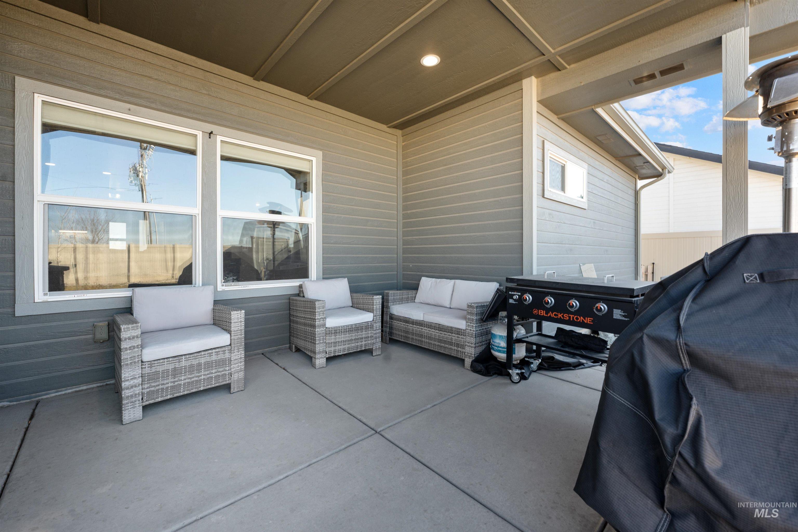 1005 Kenbrook Loop Twin Falls, ID 83301 - Photo 32 of 47 View of patio / terrace with grilling area