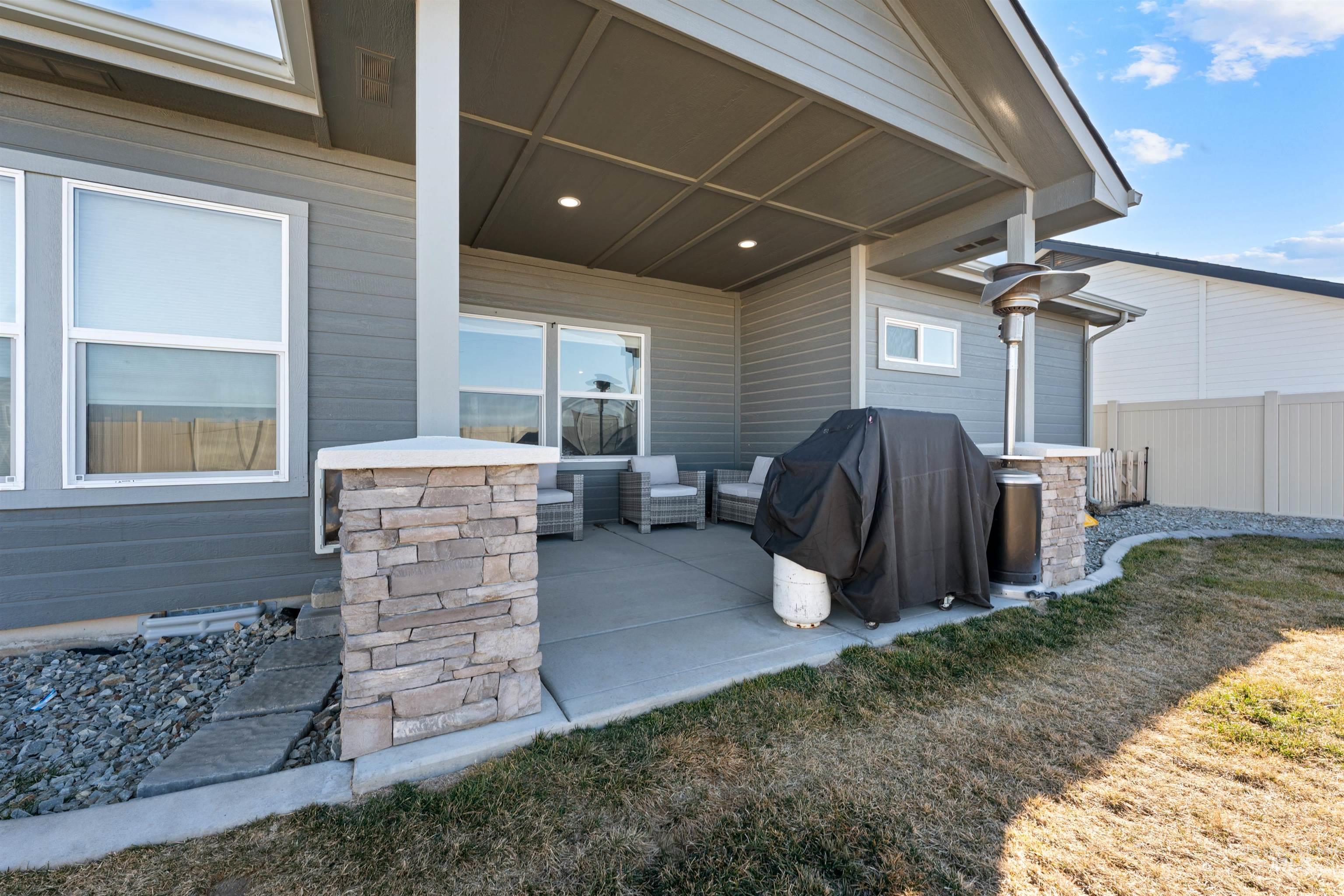 1005 Kenbrook Loop Twin Falls, ID 83301 - Photo 34 of 47 View of patio with grilling area