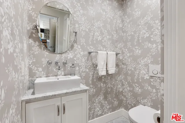 $4,050,000 | 1023 Centinela Avenue, Santa Monica, CA 90403