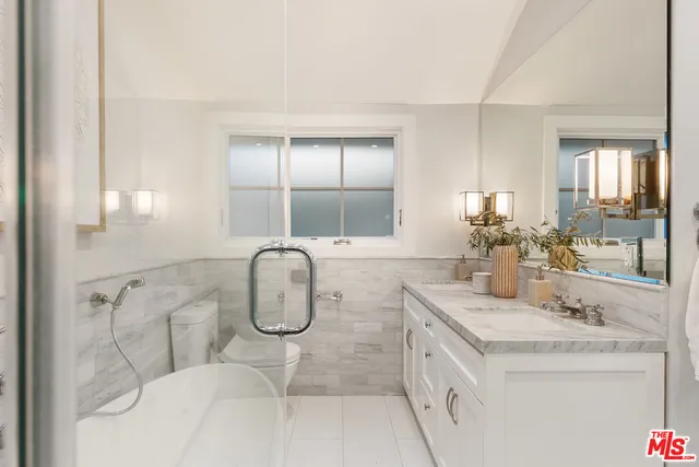 $4,050,000 | 1023 Centinela Avenue, Santa Monica, CA 90403