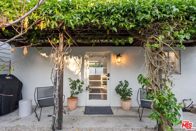 $4,050,000 | 1023 Centinela Avenue, Santa Monica, CA 90403
