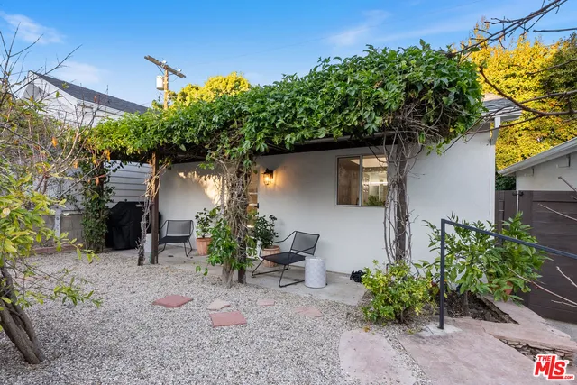 $4,050,000 | 1023 Centinela Avenue, Santa Monica, CA 90403