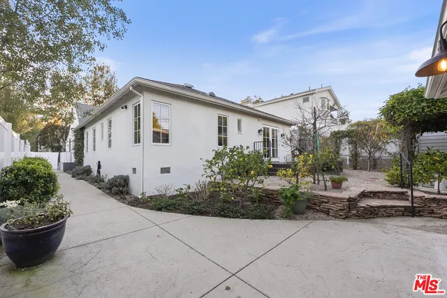 $4,050,000 | 1023 Centinela Avenue, Santa Monica, CA 90403