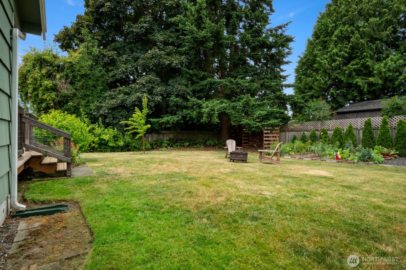 8915 218th Street Southwest Edmonds, WA 98026 - Photo 26 of 39