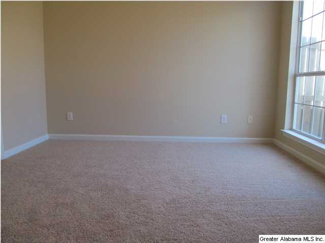 752 3rd Street Northeast Alabaster, AL 35007 - Photo 8 of 10