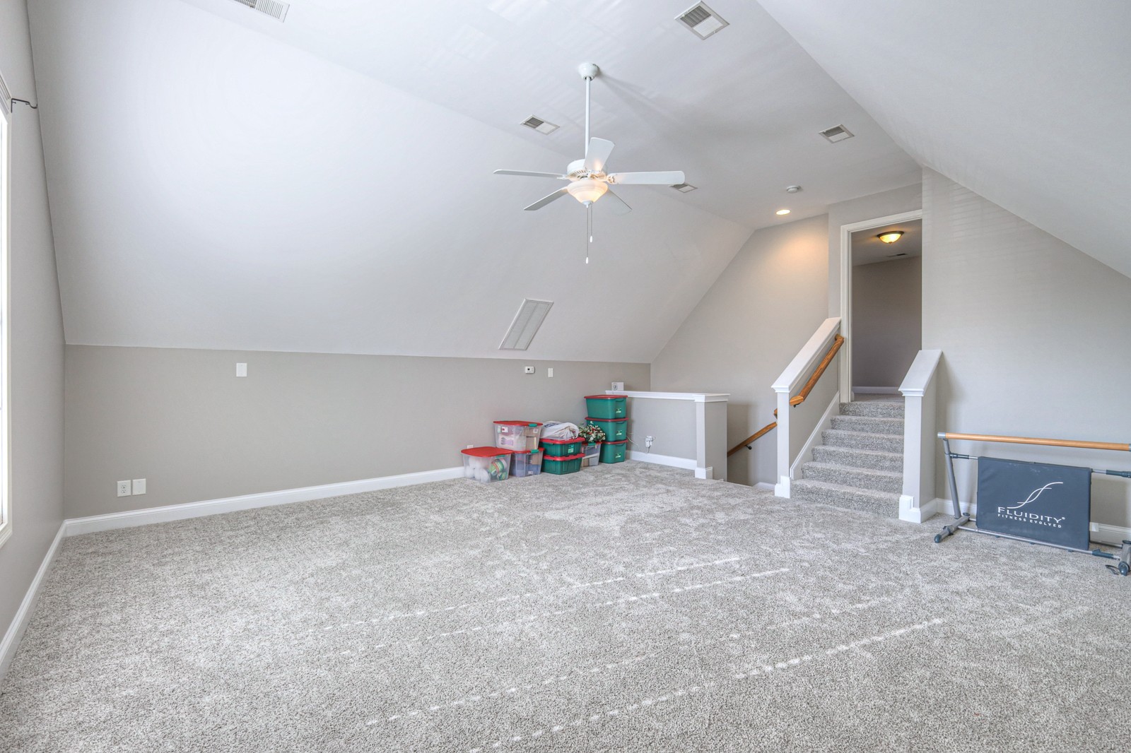 2017 Stonebrook Circle Mount Juliet, TN 37122 - Photo 31 of 39 an empty room with a ceiling fan and window