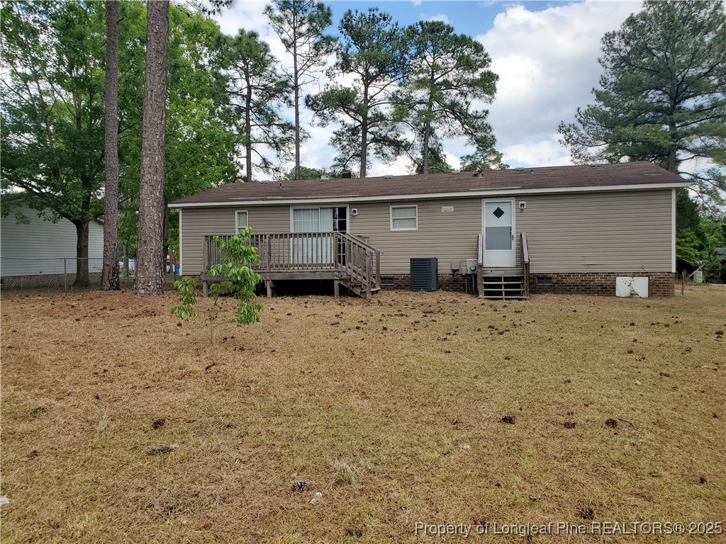 50 Old Forte Trail Spring Lake, NC 28390 - Photo 20 of 20 front view of a house with a yard