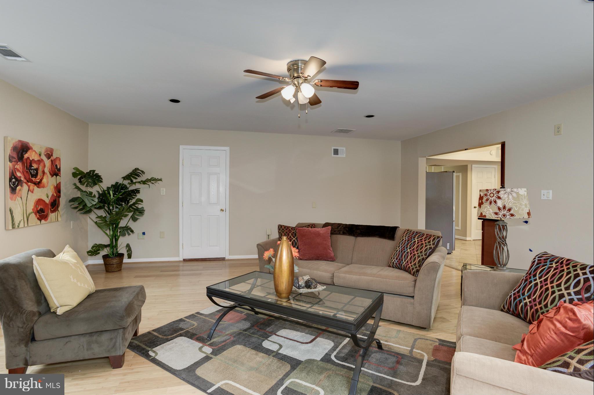 13209 Jasper Road Fairfax, VA 22033 - Photo 13 of 30 Family Room
