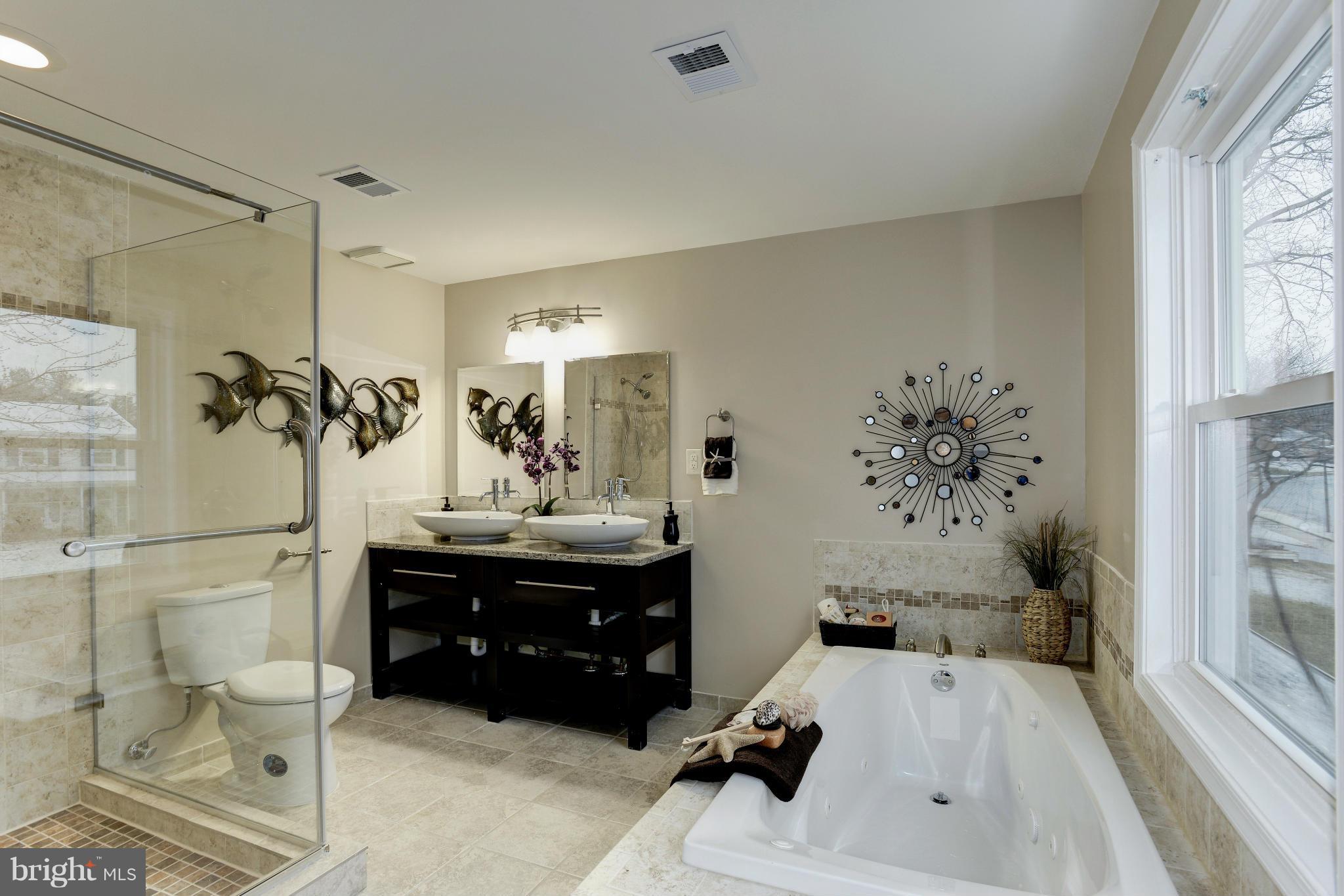 13209 Jasper Road Fairfax, VA 22033 - Photo 17 of 30 Bath (Master)