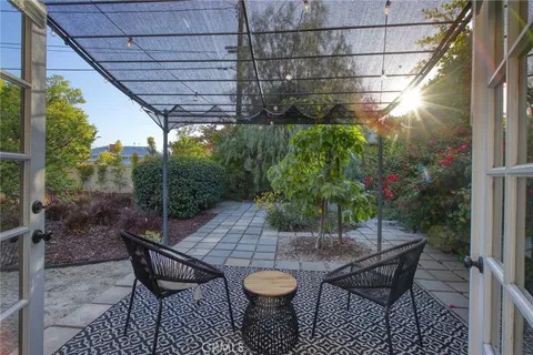 $899,000 | 12762 Willard Street, North Hollywood, CA 91605