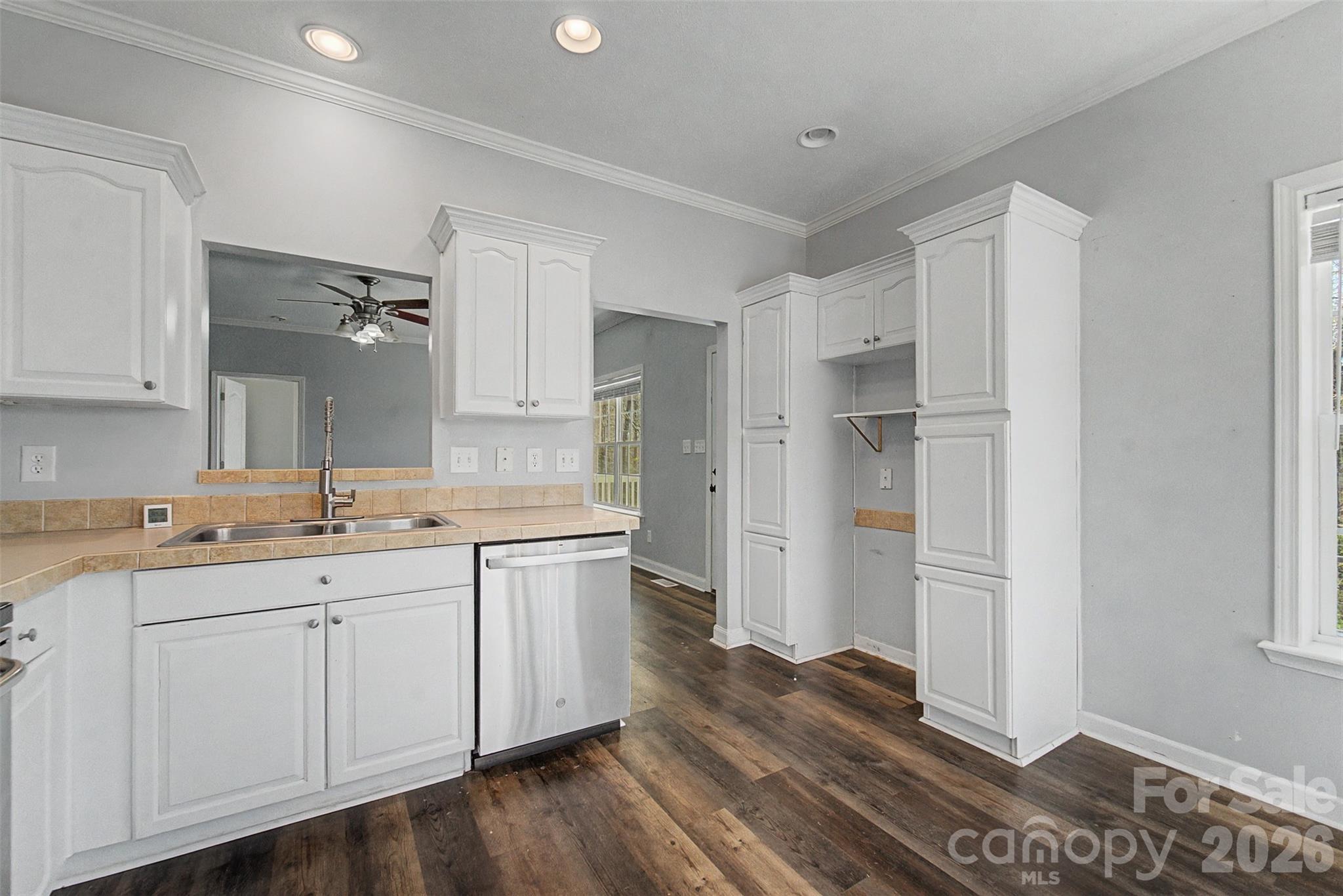 138 Elm Street Sylva, NC 28779 - Photo 14 of 47