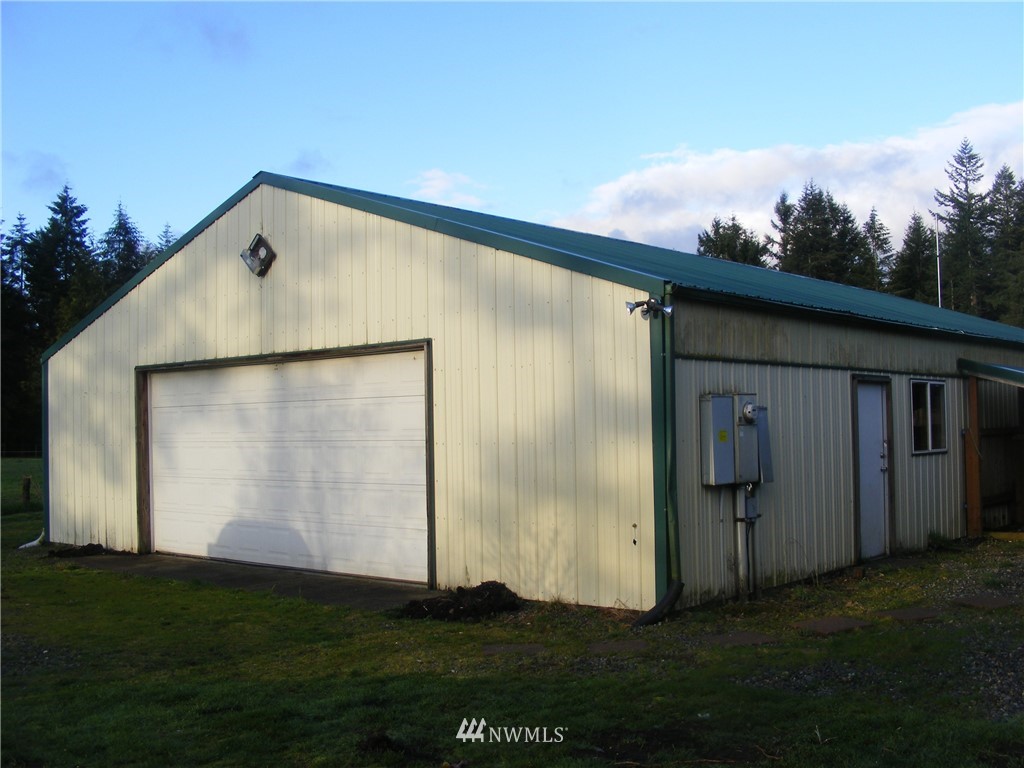 12603 Reo Road Southeast Rainier, WA 98576 - Photo 2 of 14 Gallery Image 2