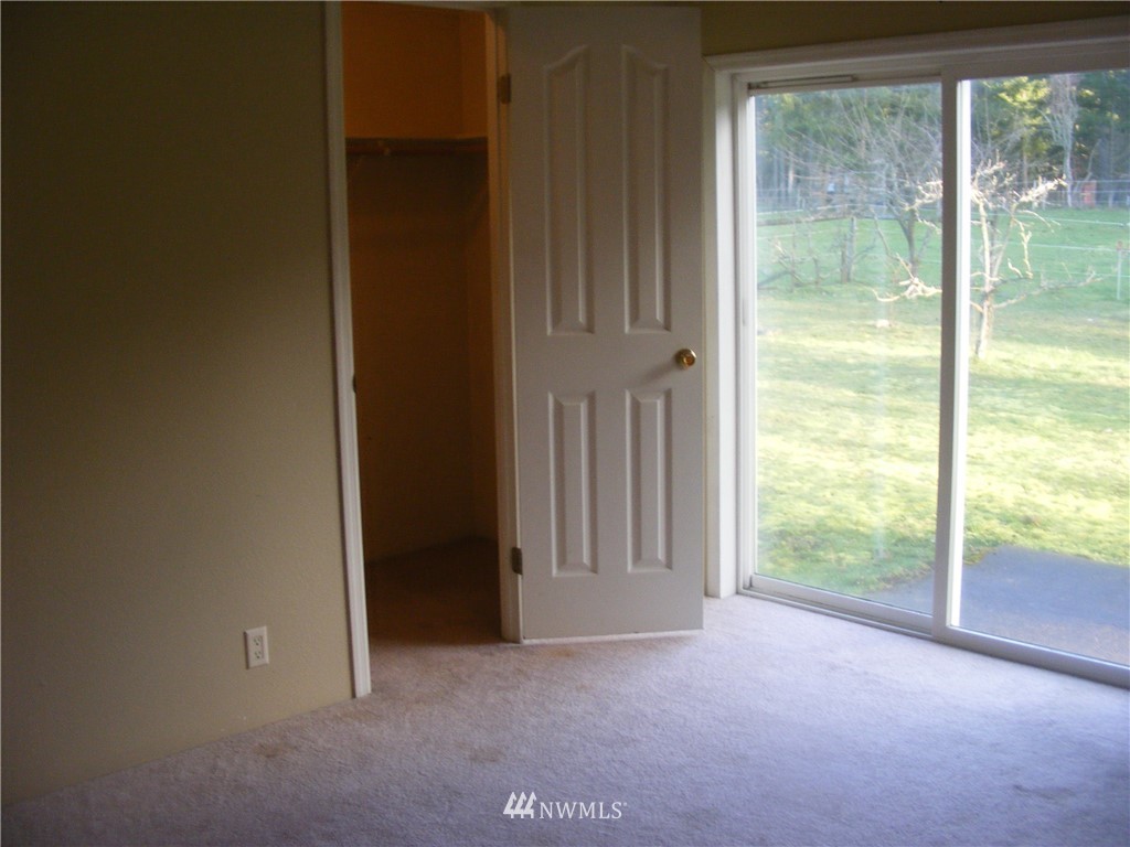 12603 Reo Road Southeast Rainier, WA 98576 - Photo 4 of 14 Gallery Image 4