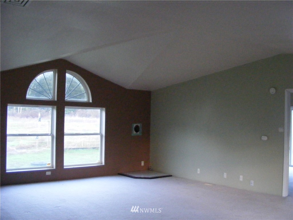 12603 Reo Road Southeast Rainier, WA 98576 - Photo 5 of 14 Gallery Image 5