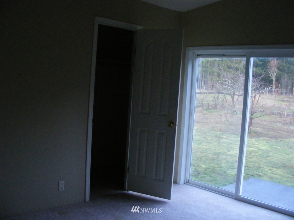 12603 Reo Road Southeast Rainier, WA 98576 - Photo 6 of 14 Gallery Image 6
