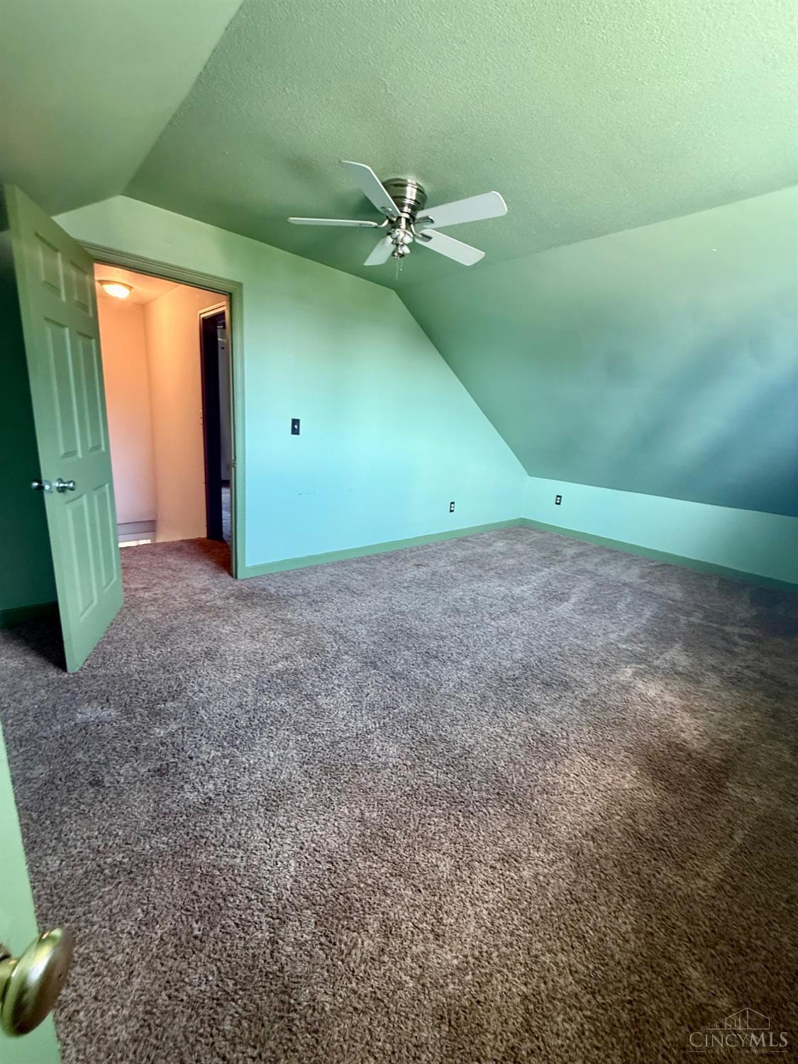 4302 Harding Avenue Cheviot, OH 45211 - Photo 12 of 24