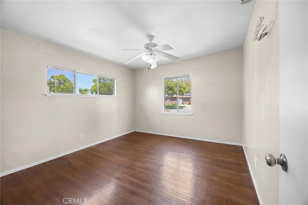 380 South Devon Road Orange, CA 92868 - Photo 16 of 27