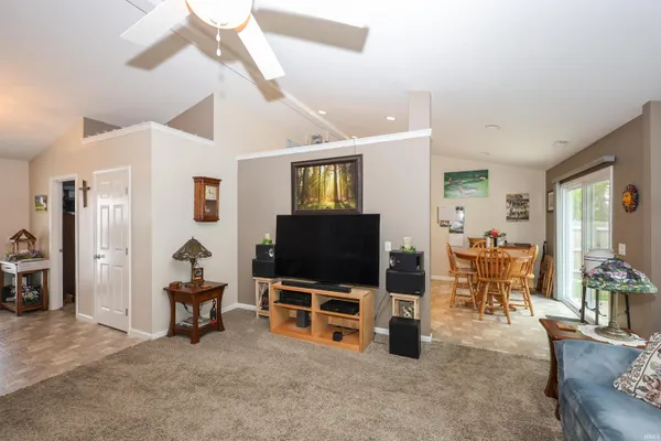 $279,900 | 2111 McNair Lane, Auburn, IN 46706