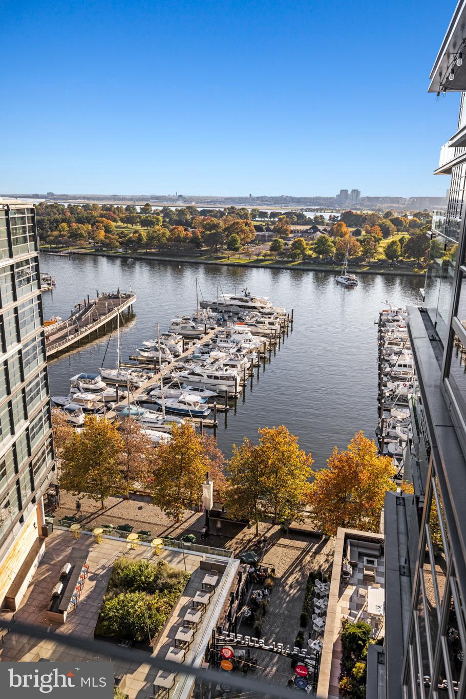 45 Sutton Square Southwest, Unit 1104 Washington, DC 20024 - Photo 15 of 56