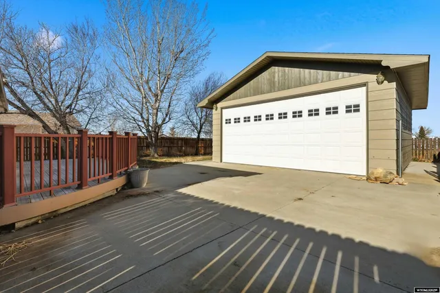 $335,000 | 3508 Meadowlark Drive, Casper, WY 82604