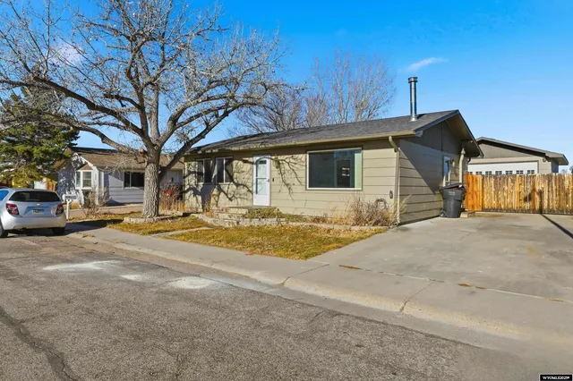 $335,000 | 3508 Meadowlark Drive, Casper, WY 82604