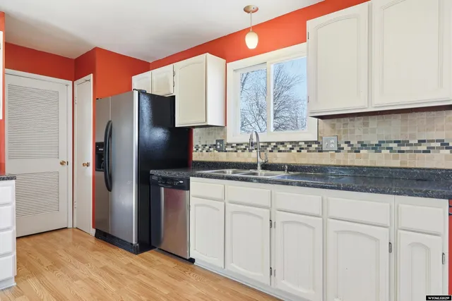 $335,000 | 3508 Meadowlark Drive, Casper, WY 82604