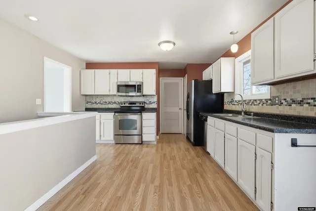 $335,000 | 3508 Meadowlark Drive, Casper, WY 82604