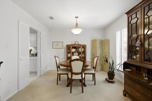 $285,000 | 1117 Roaring Springs Road, Fort Worth, TX 76114