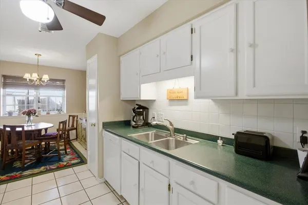 $285,000 | 1117 Roaring Springs Road, Fort Worth, TX 76114