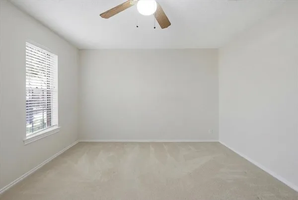 $285,000 | 1117 Roaring Springs Road, Fort Worth, TX 76114