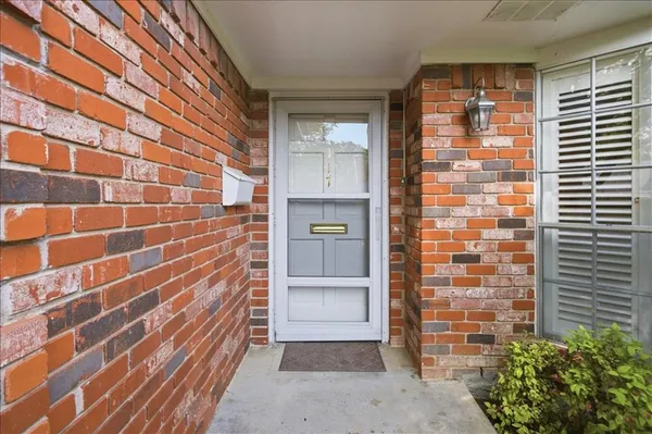 $285,000 | 1117 Roaring Springs Road, Fort Worth, TX 76114