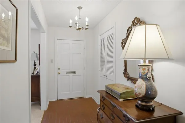 $285,000 | 1117 Roaring Springs Road, Fort Worth, TX 76114