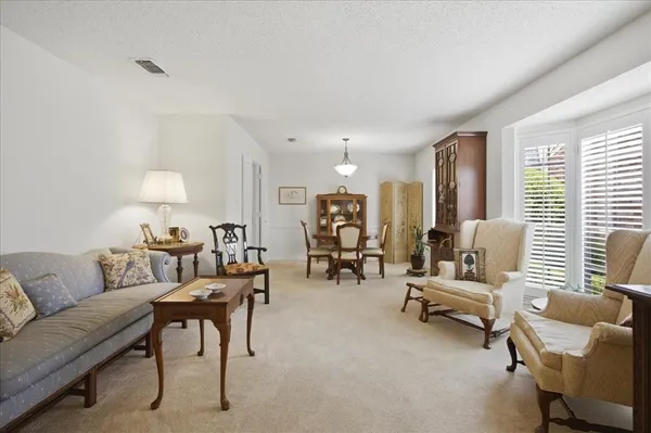 $285,000 | 1117 Roaring Springs Road, Fort Worth, TX 76114