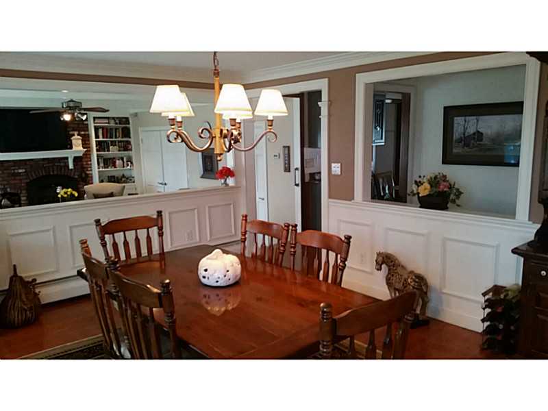 34 Glenside Road Cumberland, RI 02864 - Photo 4 of 16 Dining Room.