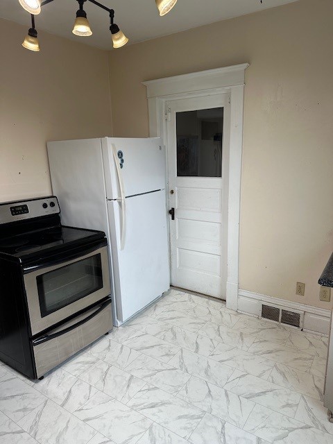 512 North 6th Street Rochelle, IL 61068 - Photo 5 of 30