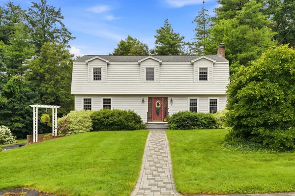 $675,000 | 9 Whitman Road, Nashua, NH 03062