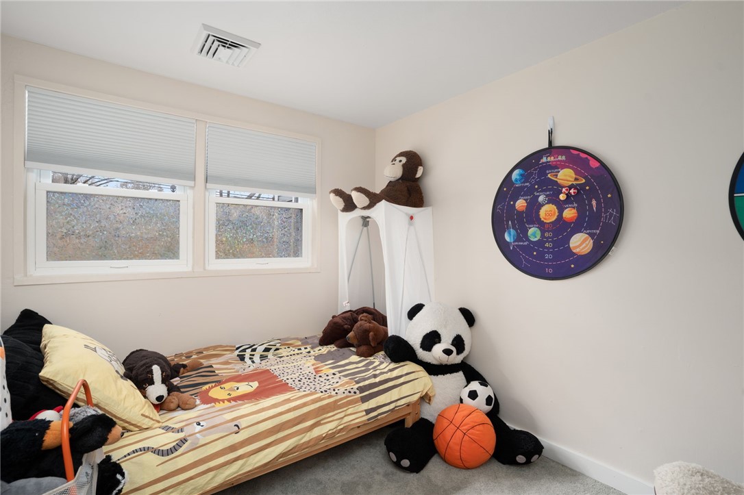 628 County Road Barrington, RI 02806 - Photo 22 of 40