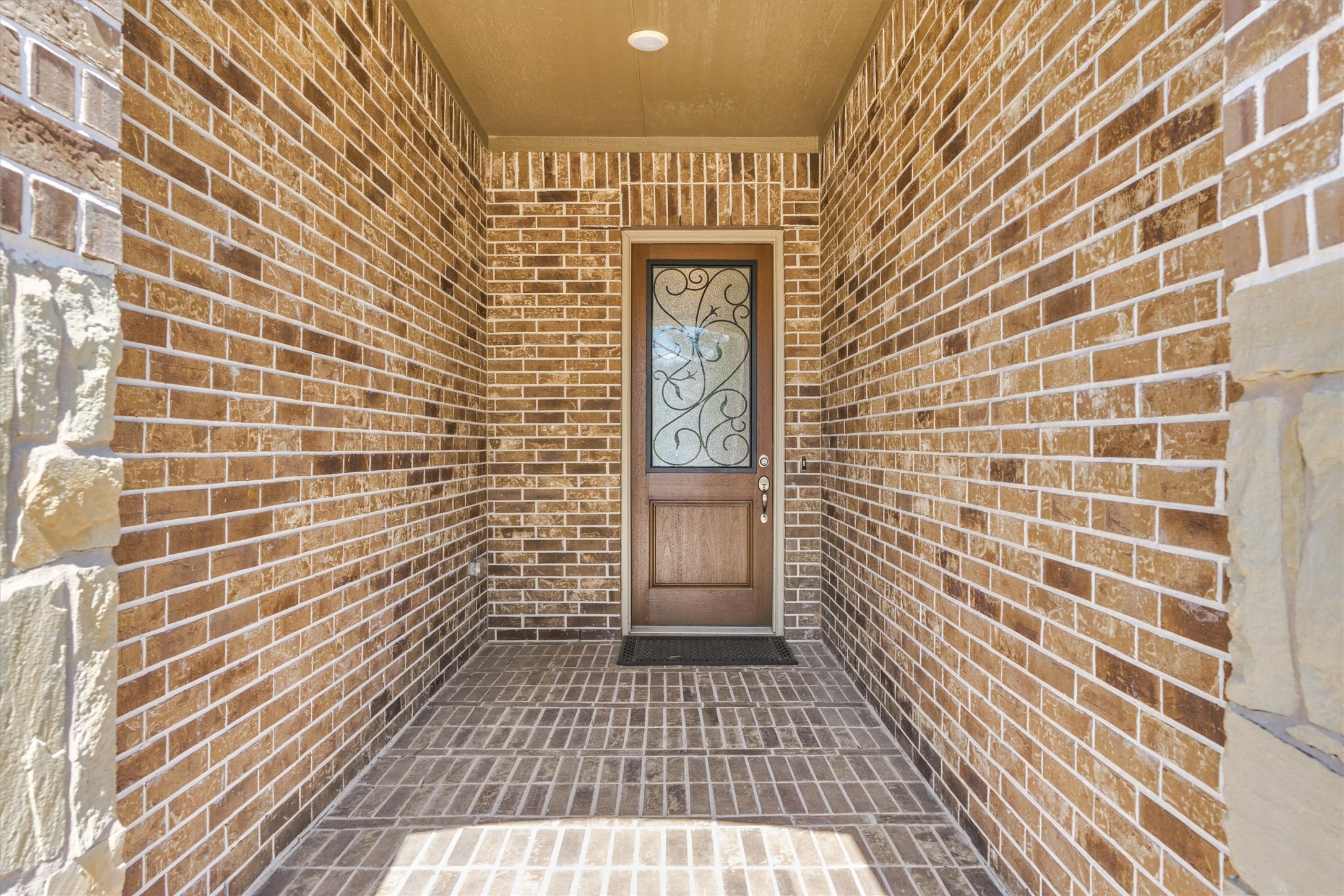 132 Chestnut Bay Spring, TX 77382 - Photo 2 of 33 a bathroom with a shower