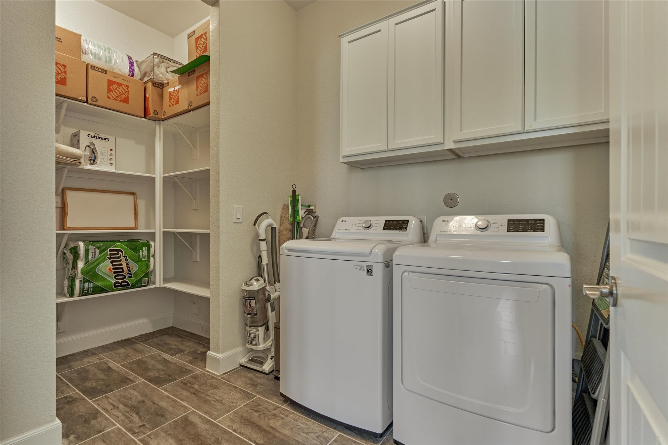 132 Chestnut Bay Spring, TX 77382 - Photo 29 of 33 a utility room with dryer and washer
